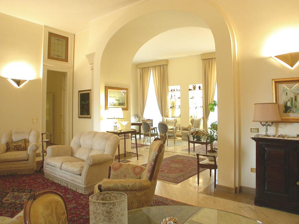 La Terrazza Bed and Breakfast Λέτσε Εξωτερικό φωτογραφία
